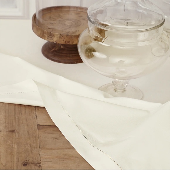 NIB SOLINO HOME Cotton Linen Hemstitch Tablecloth Ivory Farmhouse Minimalist NWT - Picture 2 of 8